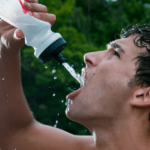 Di quanta acqua ha bisogno il corpo ogni giorno?